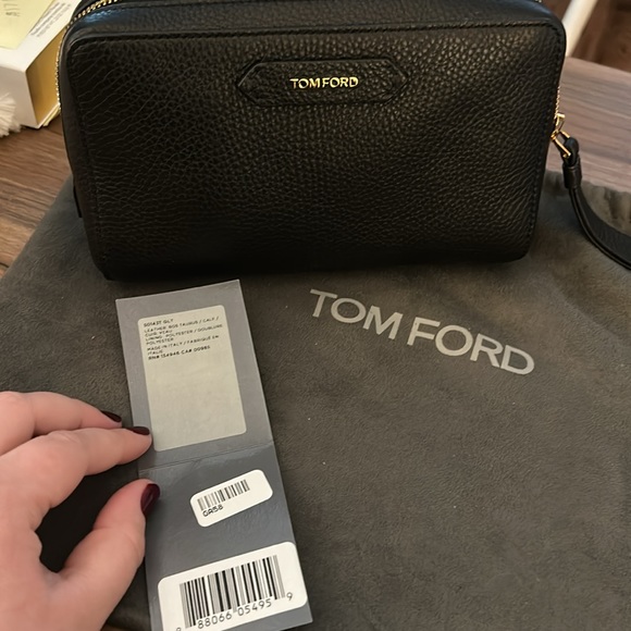 PRICE DROP!! TOM FORD wristlet medium bag - Picture 5 of 9